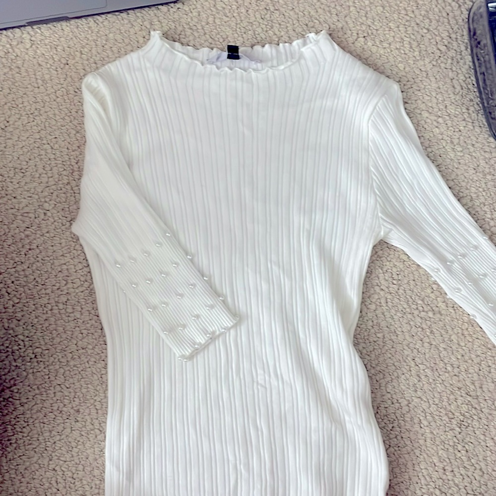 Love Encounter Mock Neck Pearl Sleeve Top